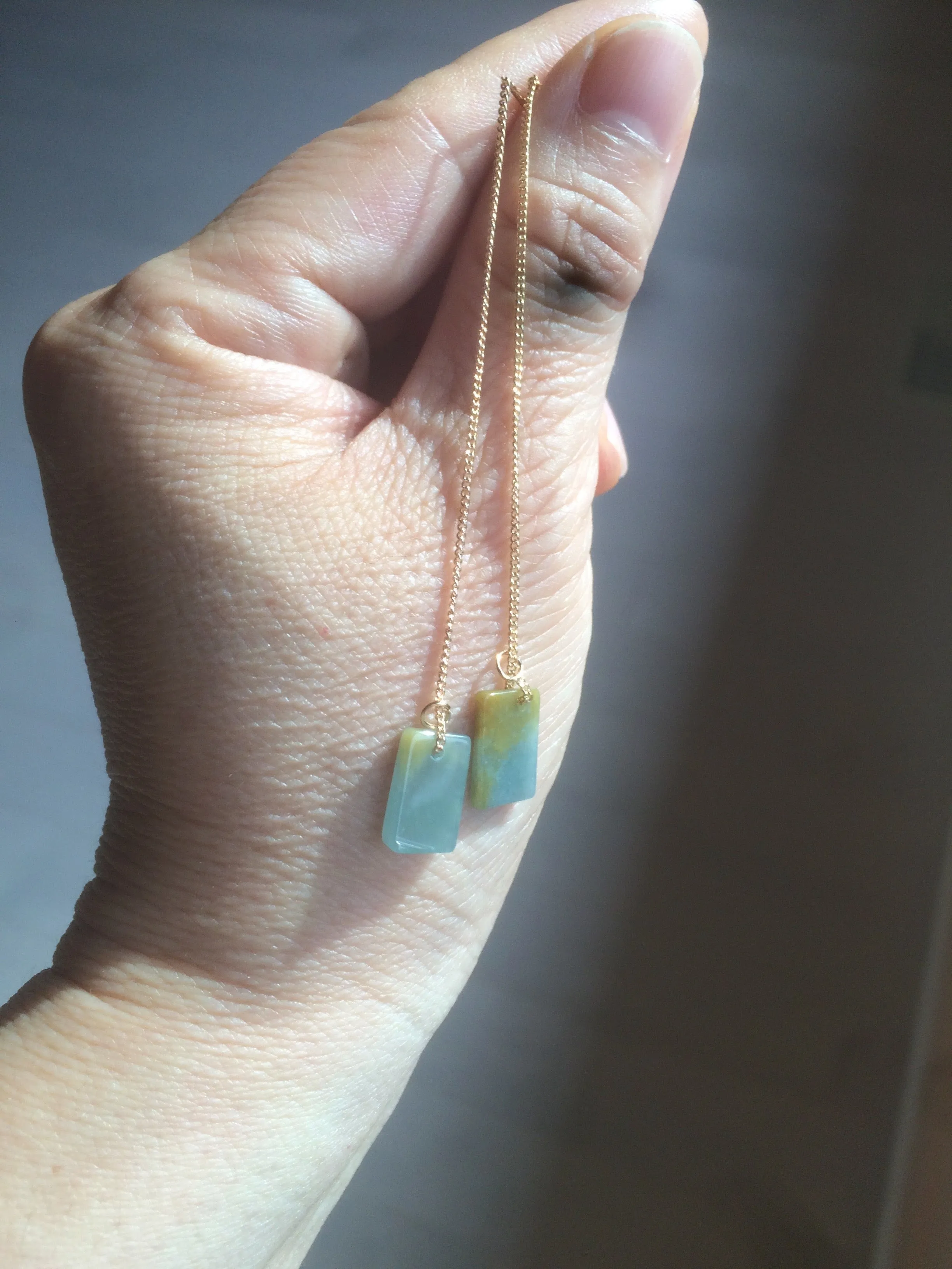 100% Natural icy watery deep sea blue/green/gray safe and sound dangling Guatemala jadeite Jade earring Q125