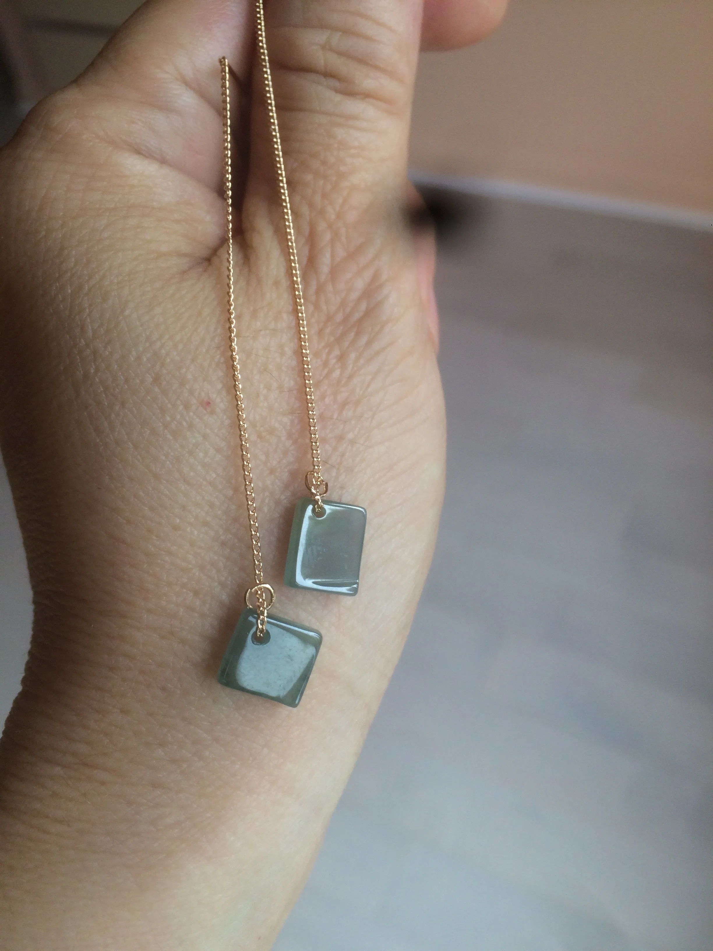 100% Natural icy watery deep sea blue/green/gray safe and sound dangling Guatemala jadeite Jade earring Q125