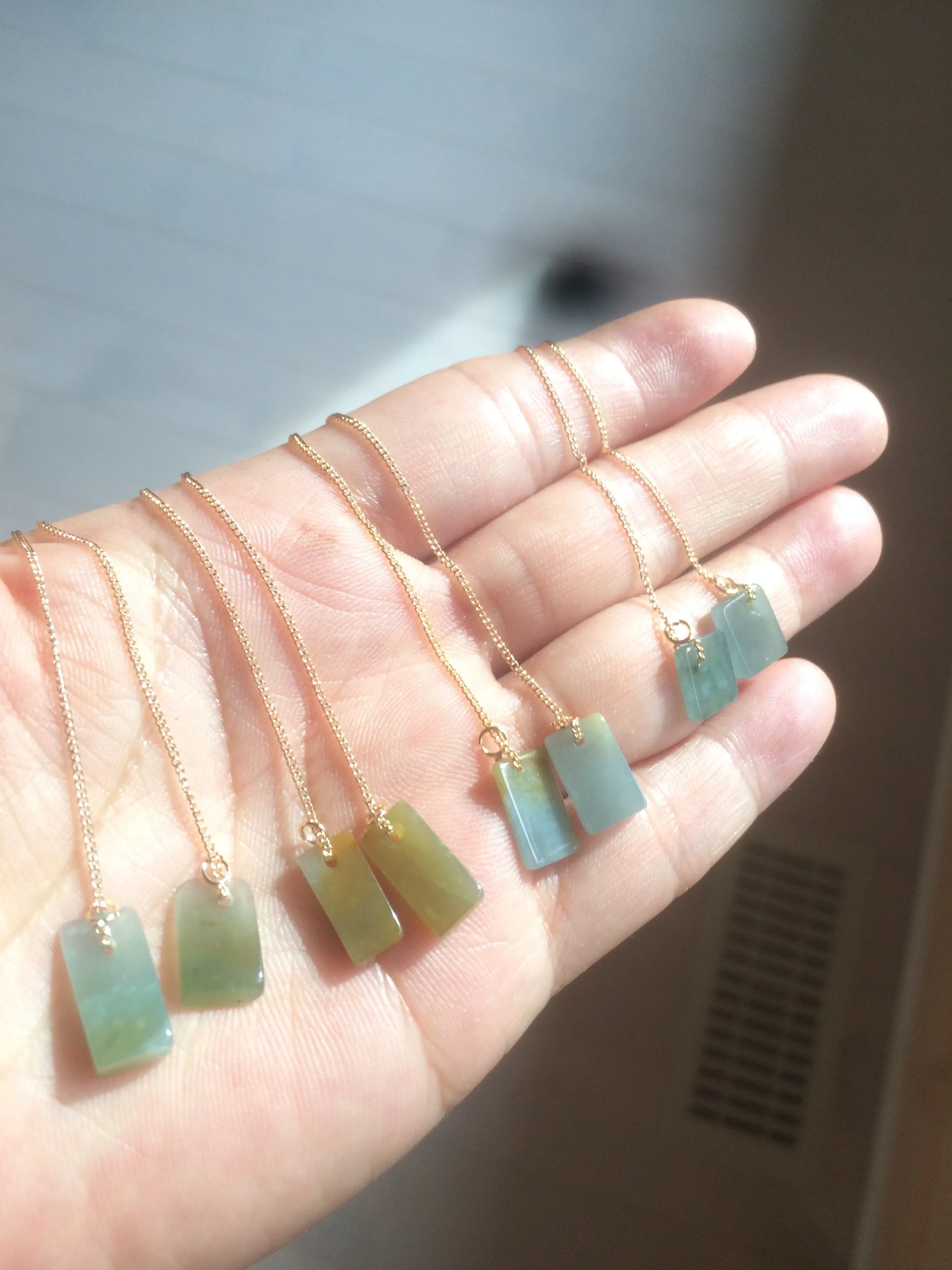 100% Natural icy watery deep sea blue/green/gray safe and sound dangling Guatemala jadeite Jade earring Q125