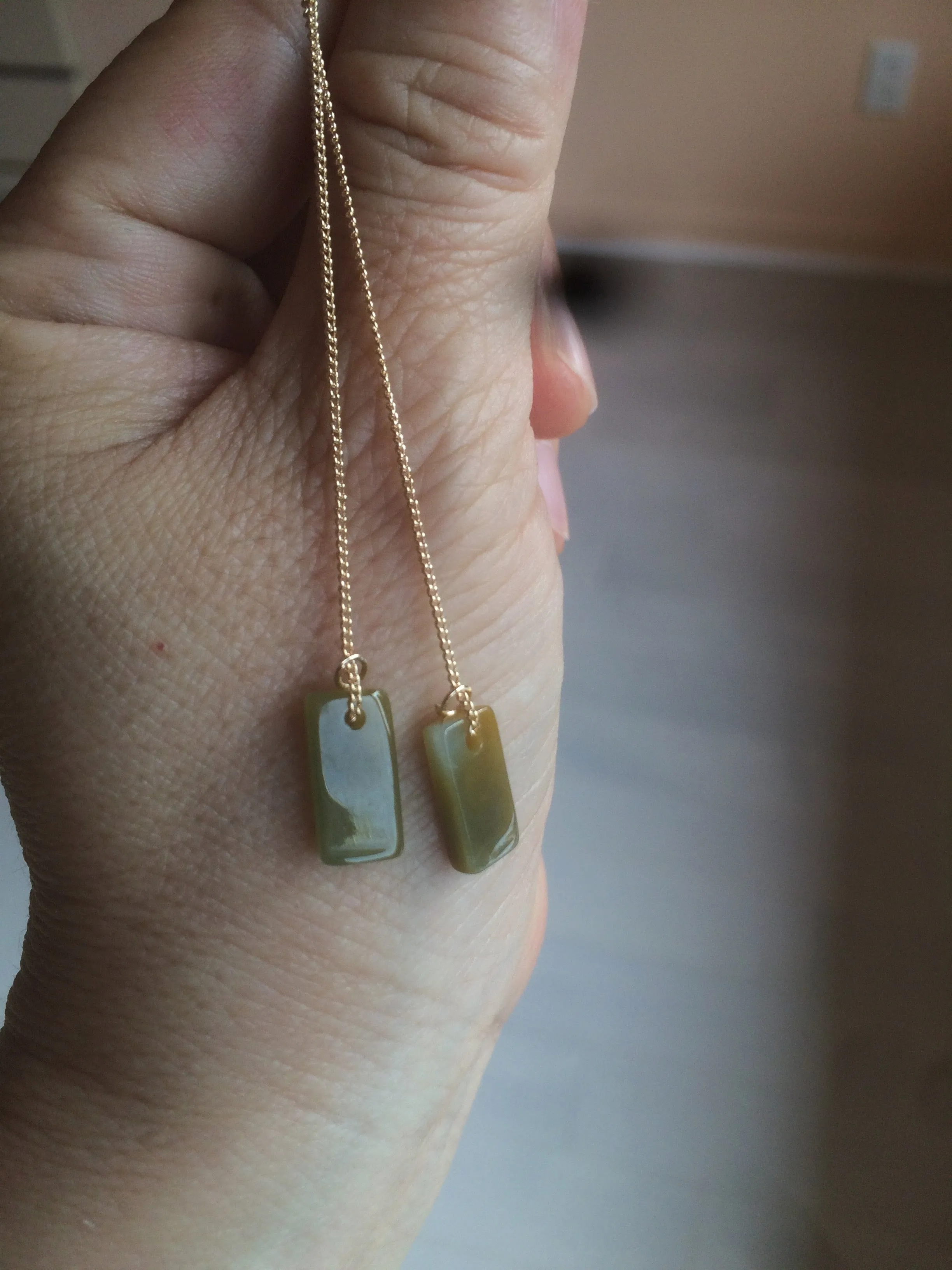 100% Natural icy watery deep sea blue/green/gray safe and sound dangling Guatemala jadeite Jade earring Q125