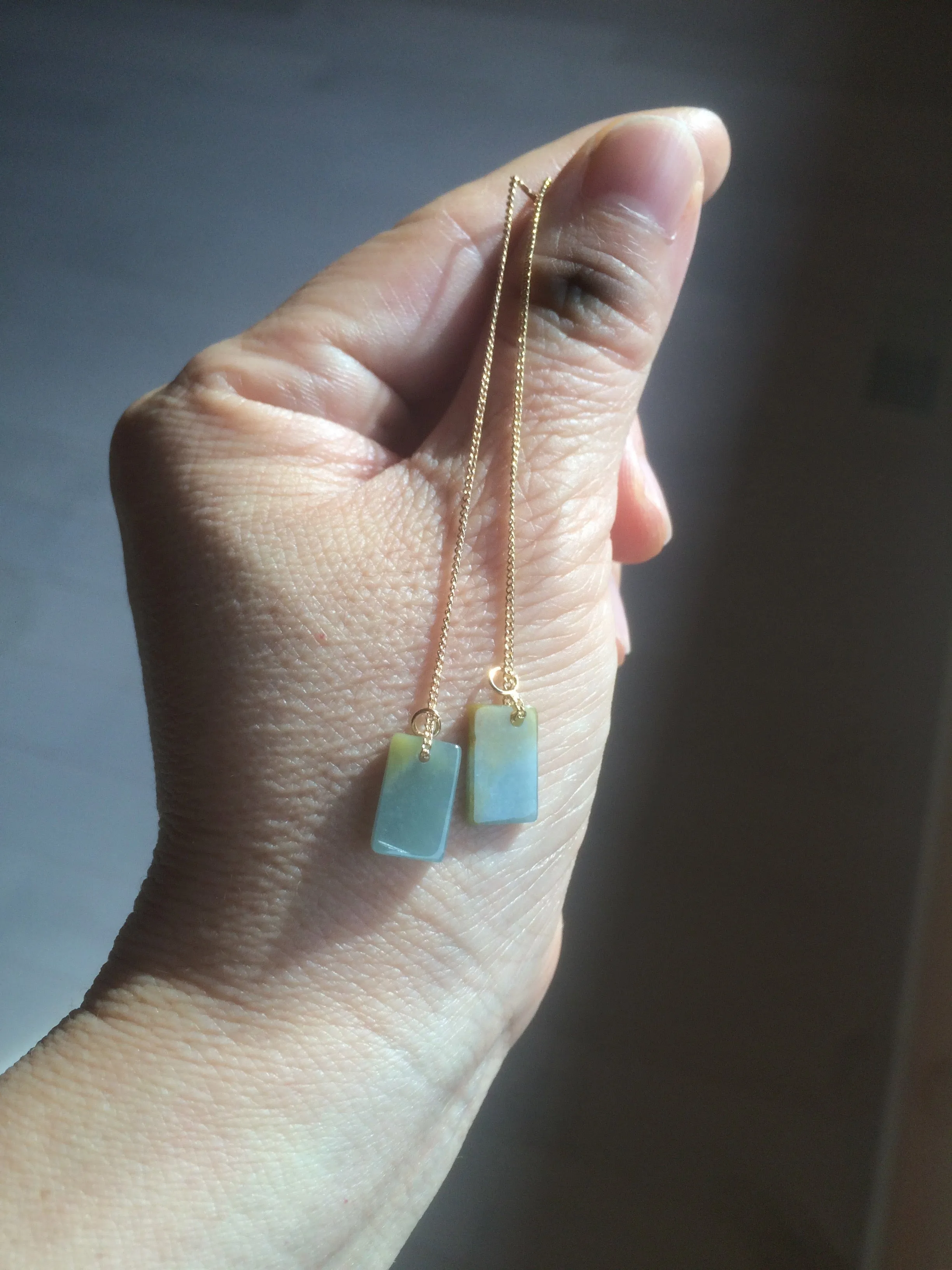 100% Natural icy watery deep sea blue/green/gray safe and sound dangling Guatemala jadeite Jade earring Q125