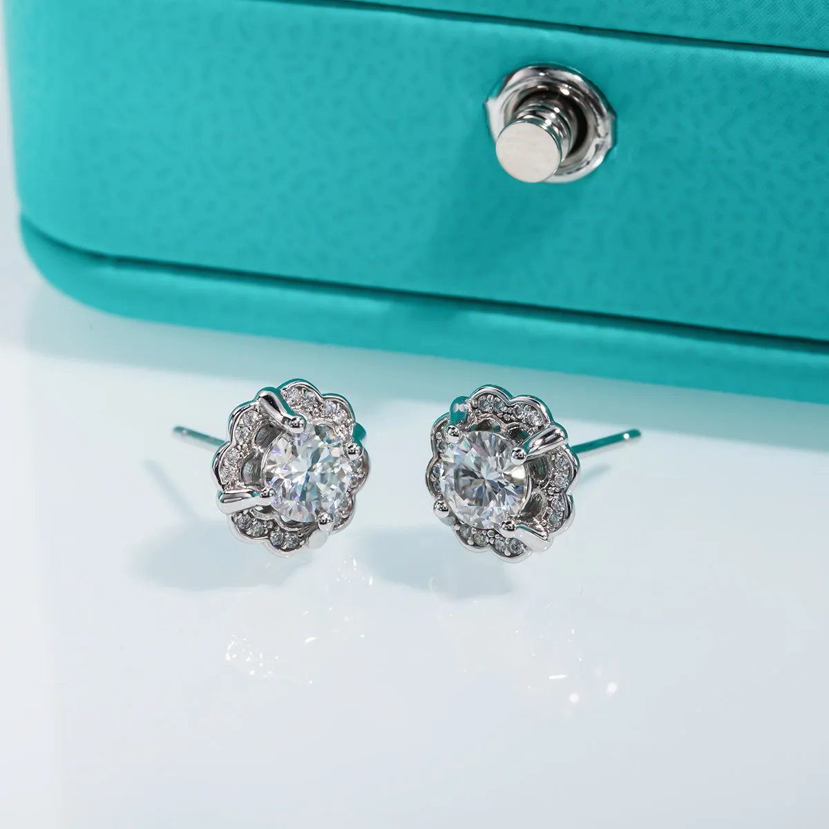 1.0CTTW D Color Moissanite Earrings 925 Sterling SilverEarrings