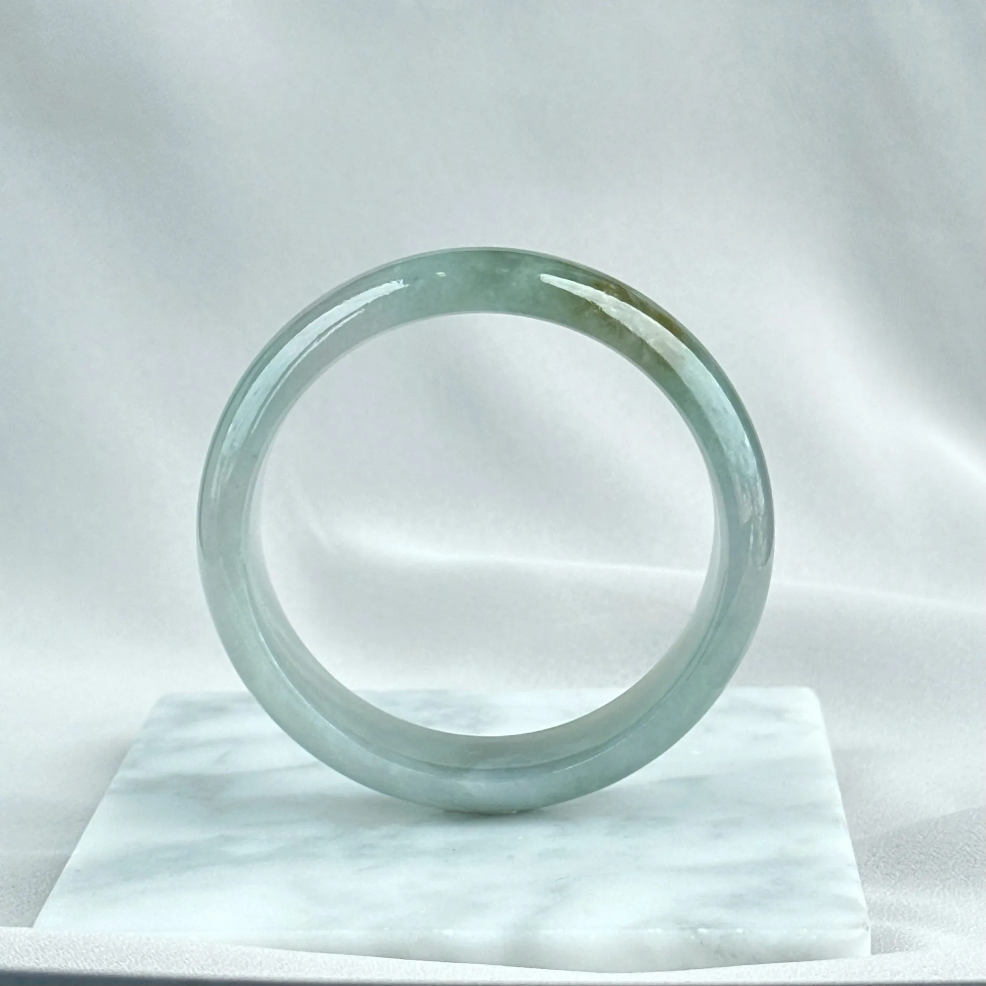 62639 59.5mm Spring Morning Glow Jadeite Bangle