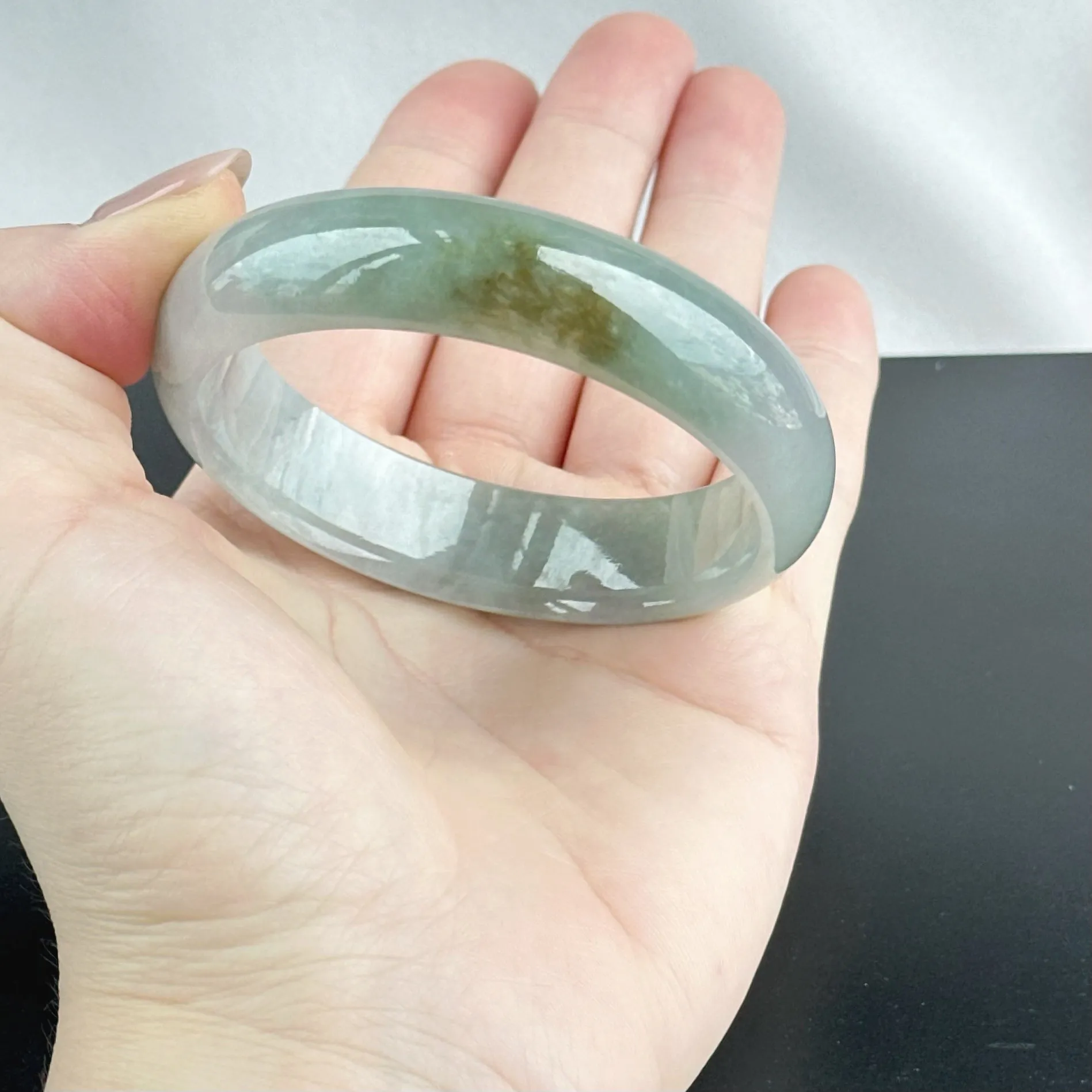 62639 59.5mm Spring Morning Glow Jadeite Bangle