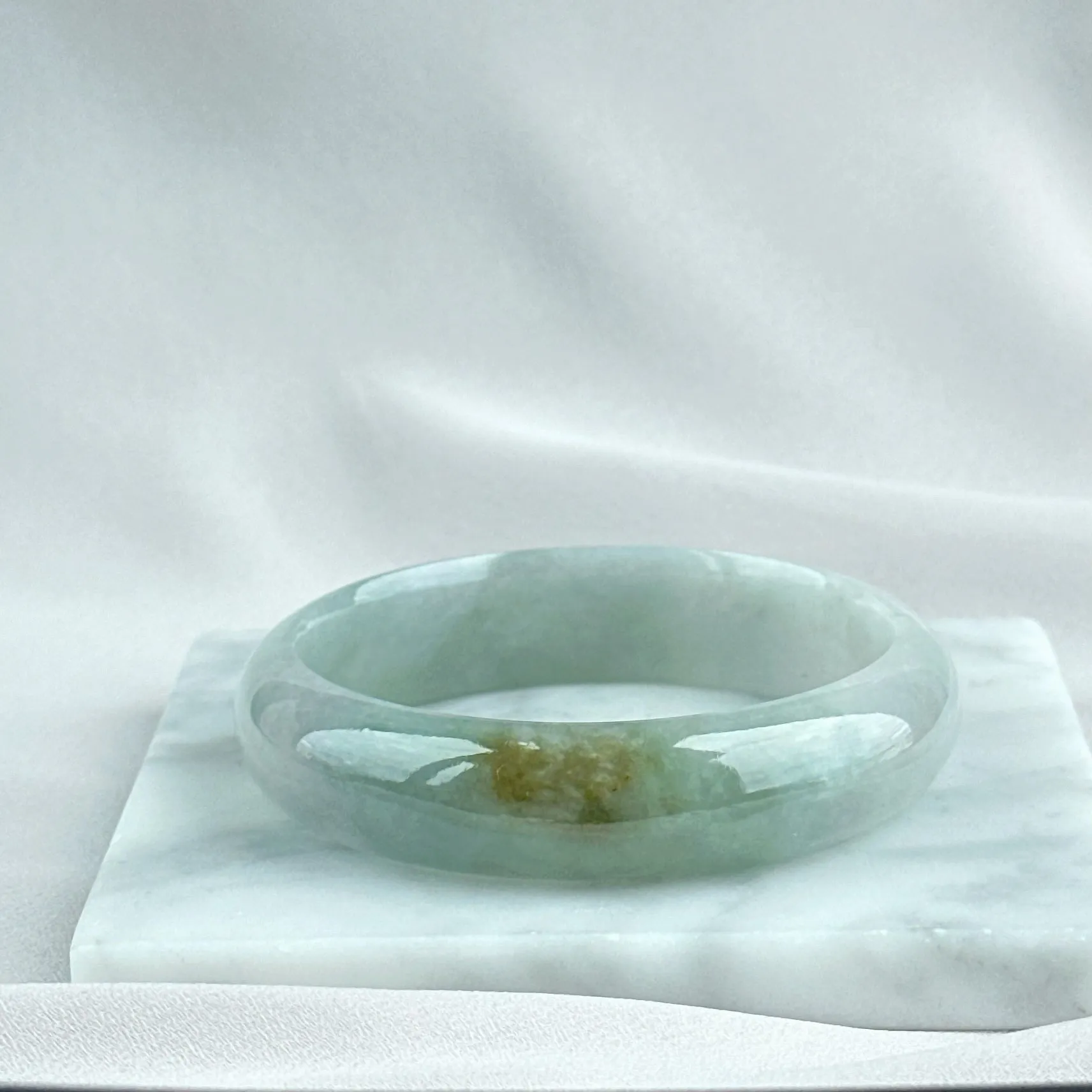 62639 59.5mm Spring Morning Glow Jadeite Bangle