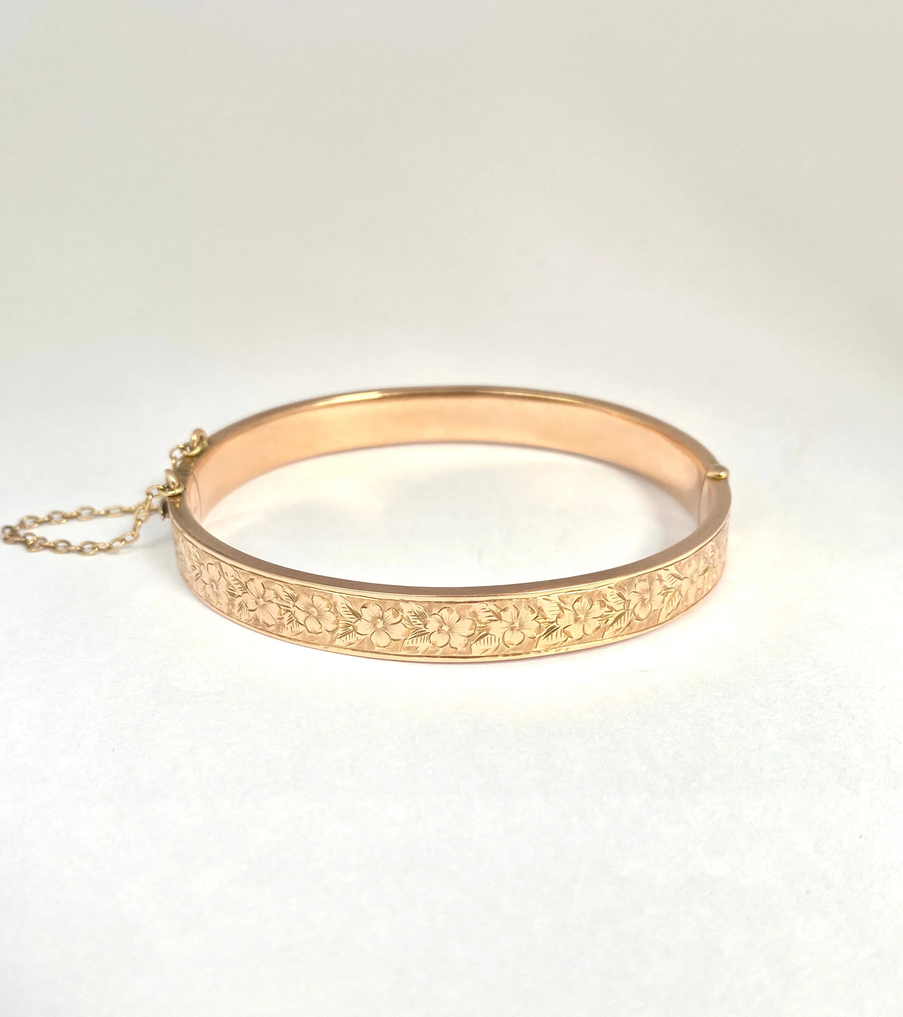Antique,  9ct Gold,  Floral, Forget me not, Bangle, Hallmarked, Birmingham, 1918