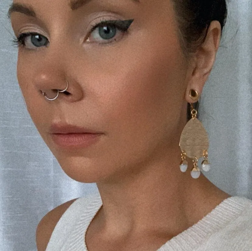 Brushed Gold Dangles With White Jade Drops