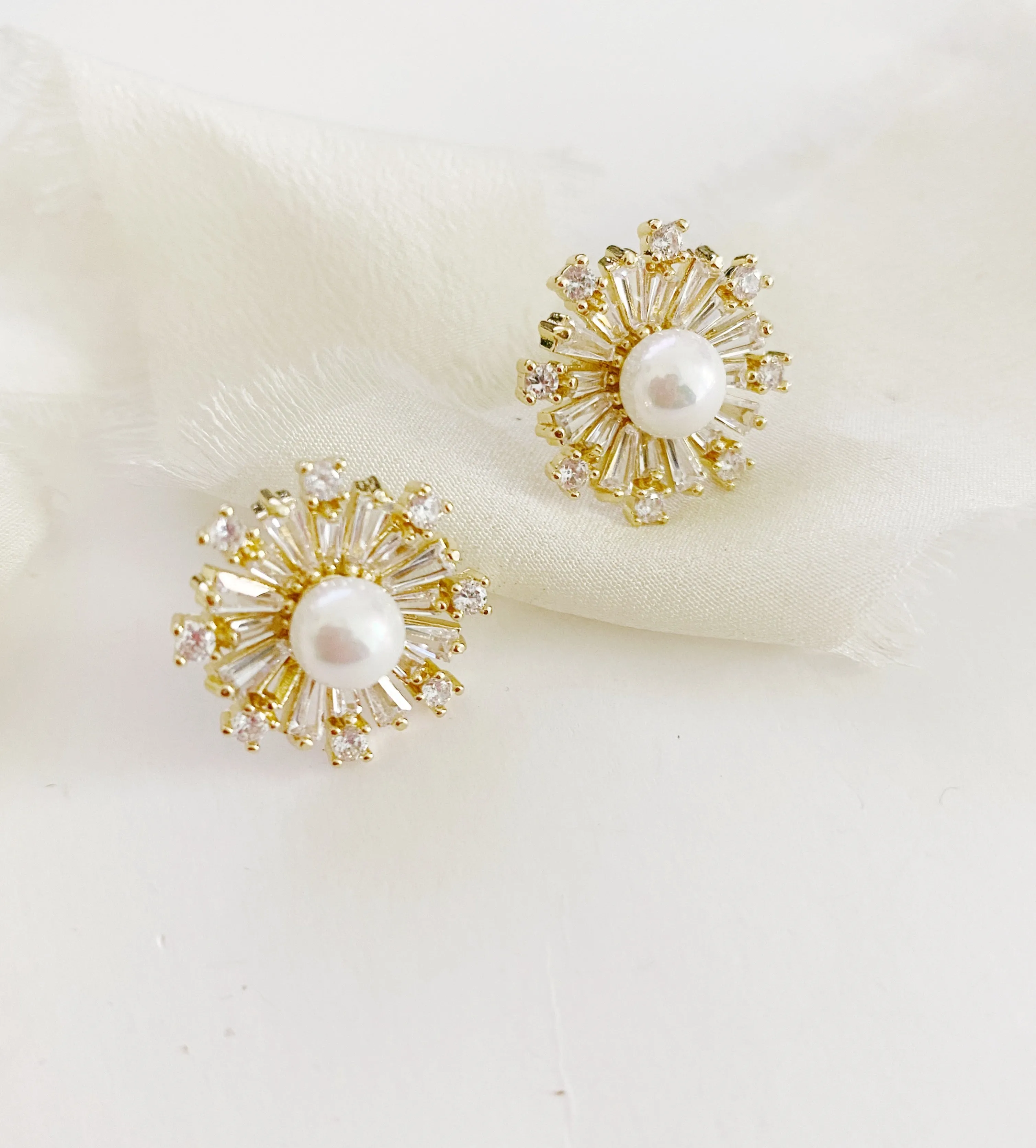 Corinne Pearl Stud Earrings