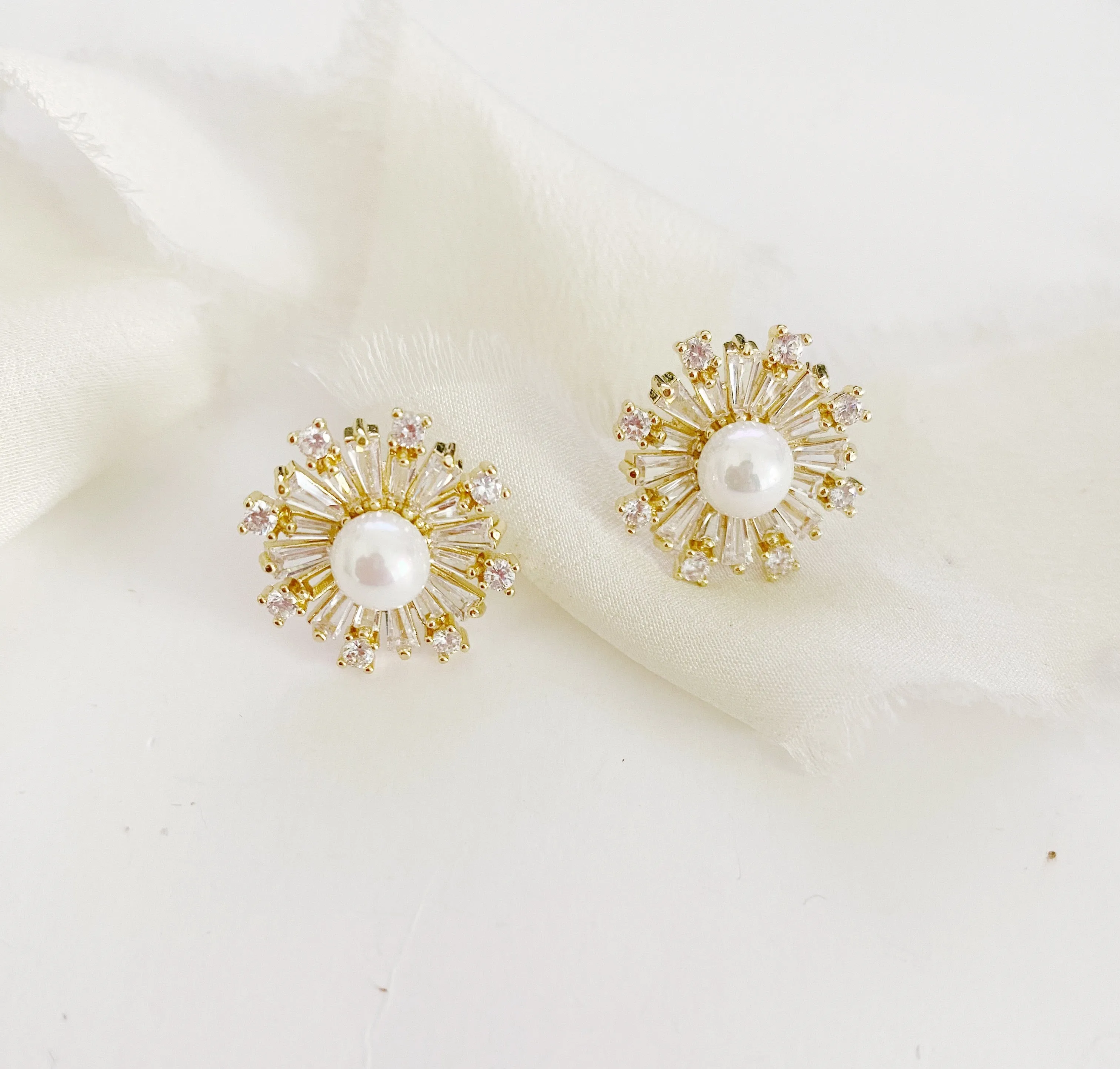 Corinne Pearl Stud Earrings