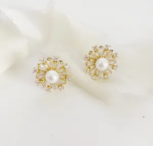 Corinne Pearl Stud Earrings