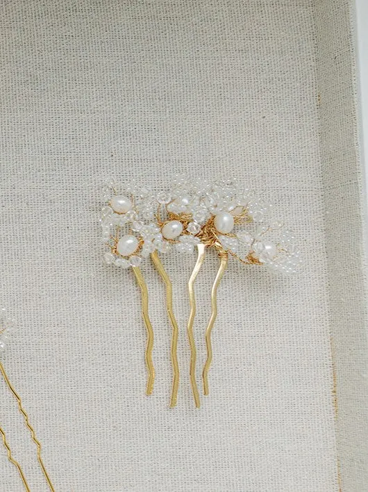 Crystals and pearls hair comb AYLIN- 25006