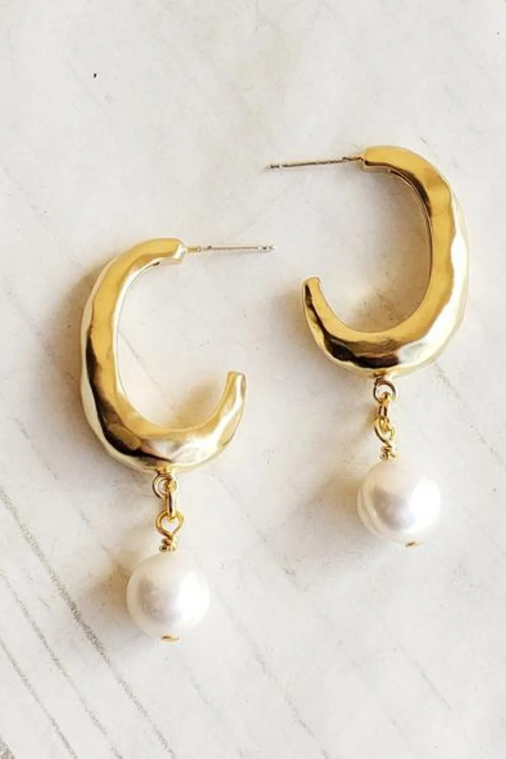 ELLIPSE PEARL EARRINGS | GOLD HOOP