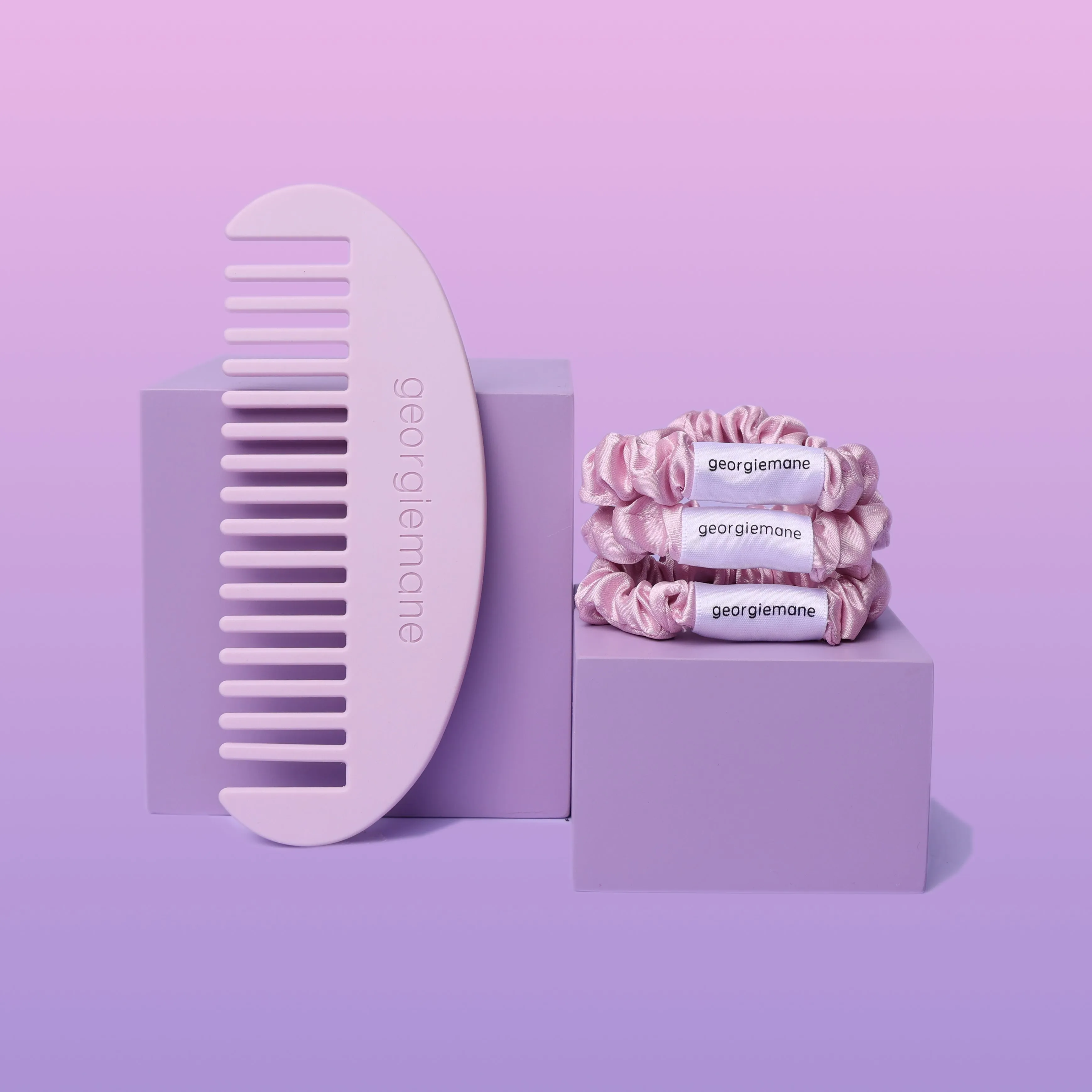 FREE comb & 3x scrunchies set