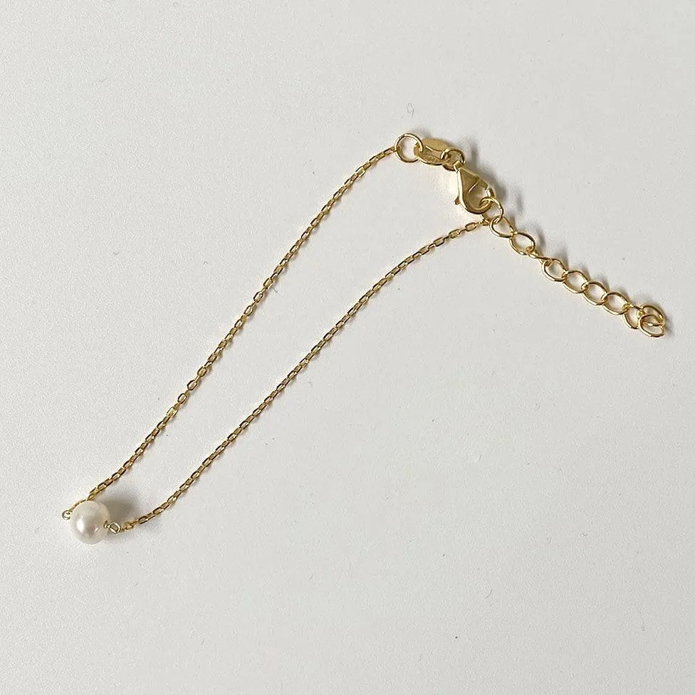 Freshwater Pearl and Gold Bracelet | Single Pearl