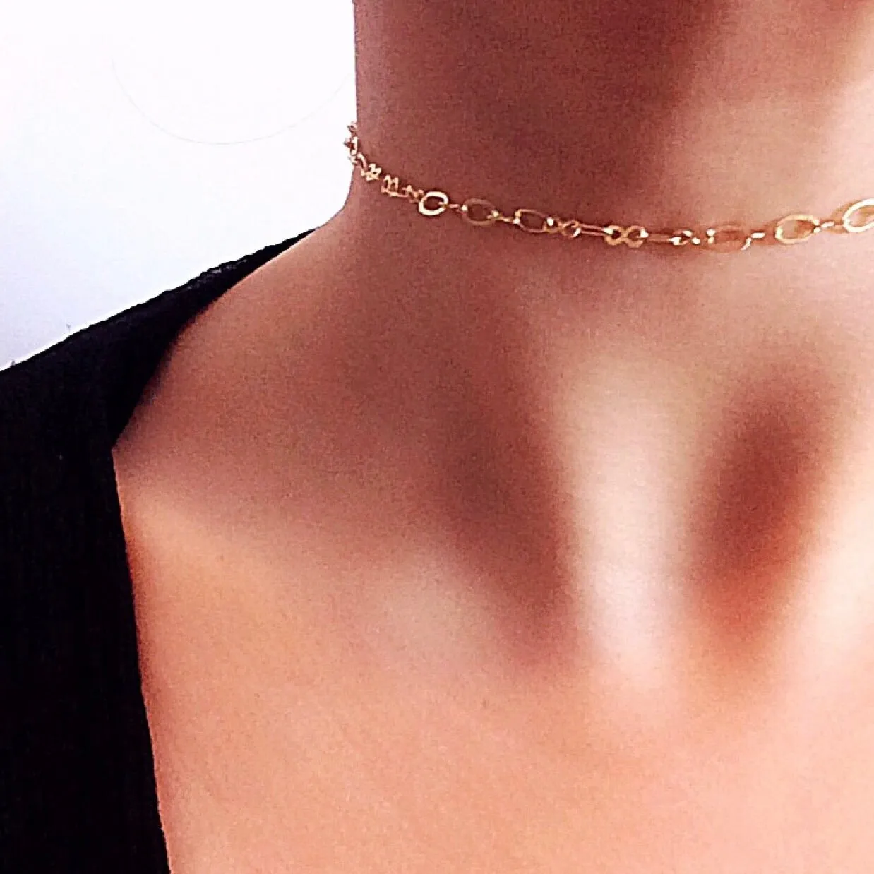 INFINITY CHOKER NECKLACE