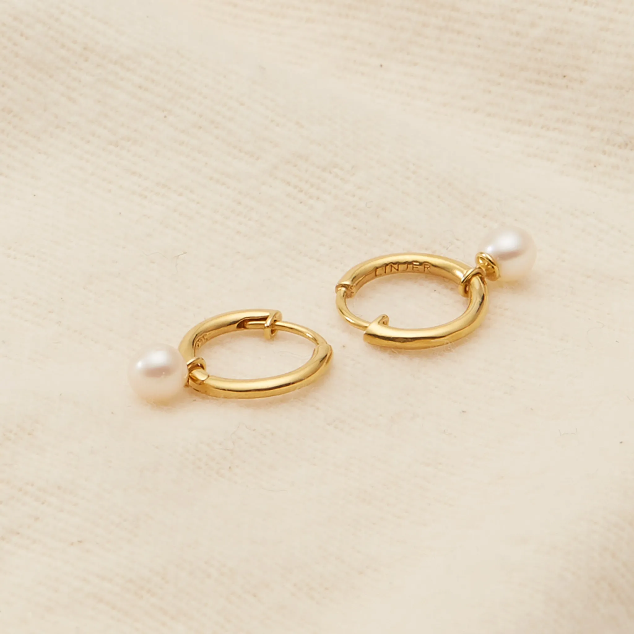 Kirsten Pearl Huggies Replacement Pearl (Gold Vermeil)