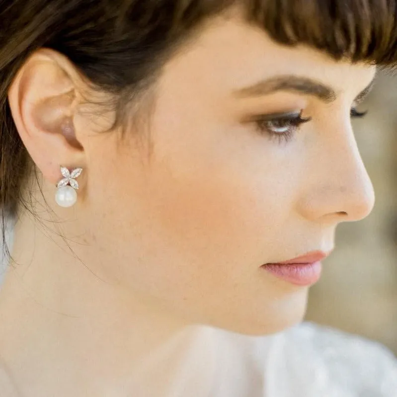 Liliane Jewellery Set, Pearl & Crystal Stud Earrings with Pendant Necklace
