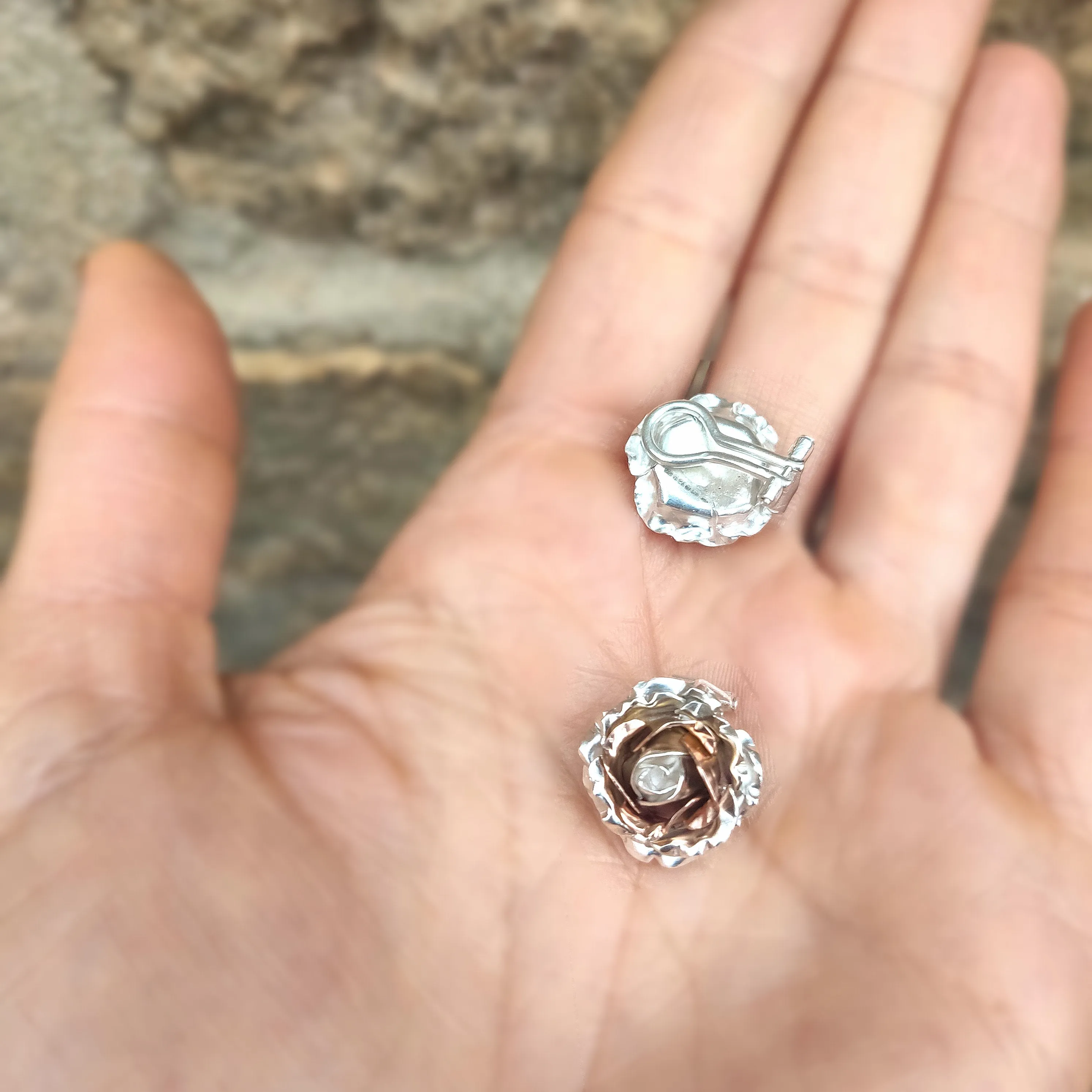 Medium rose stud earrings - a 1.5 cm flower rose earrings