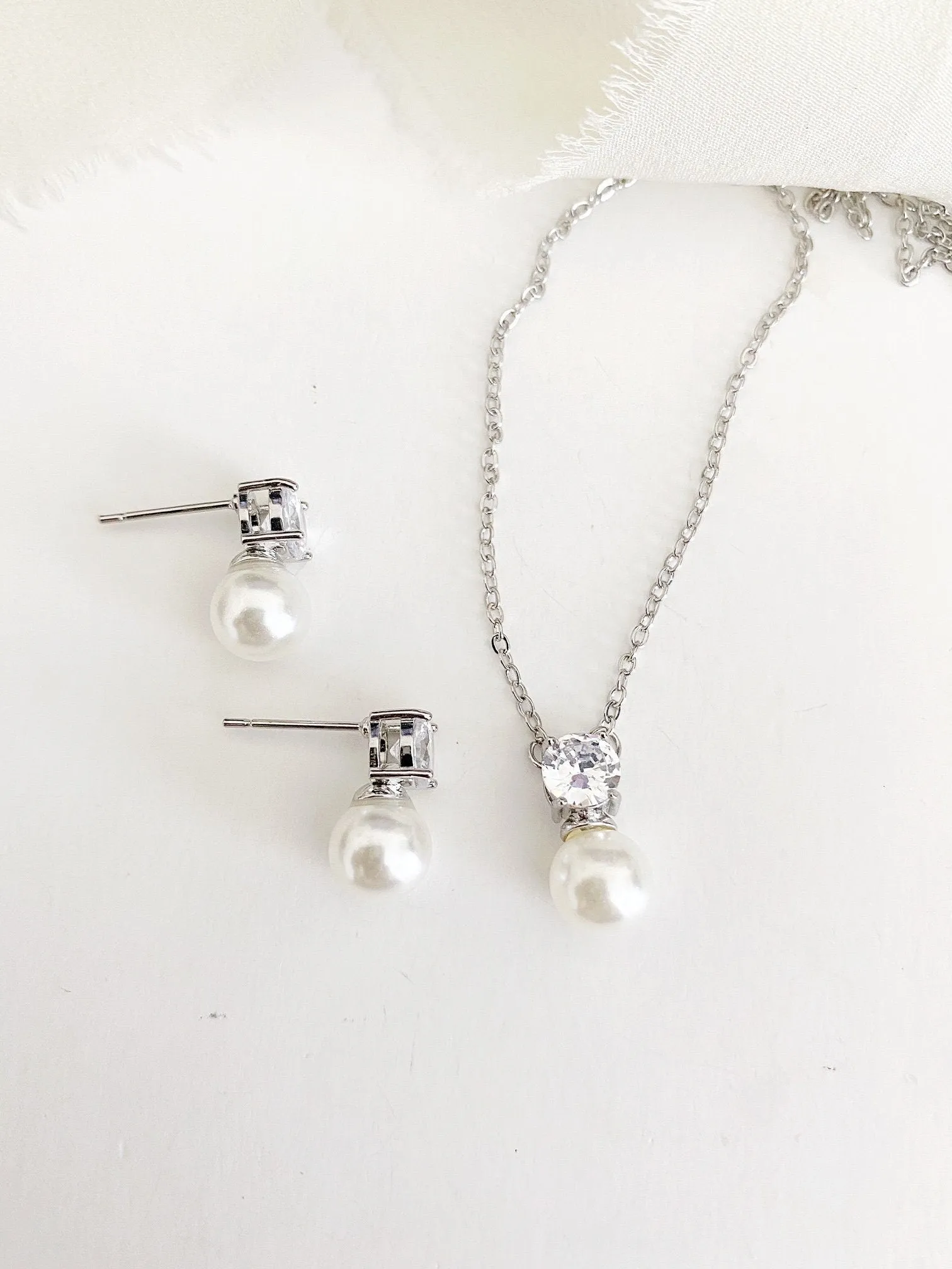 Myrna Pearl Stud Earrings