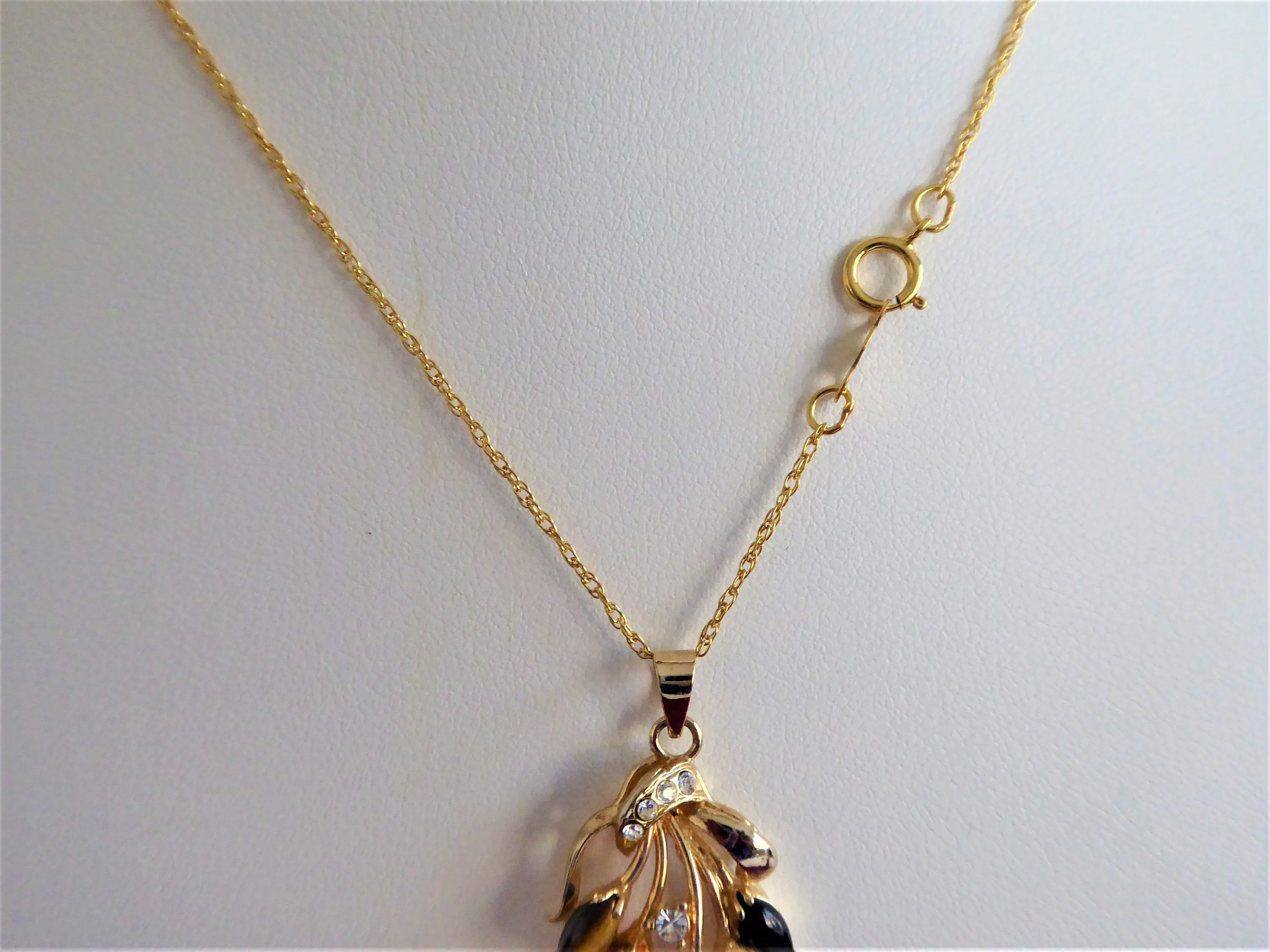 Necklace Semi Precious Leaves Pendant GF Chain Rhinestones Leaves Elegant Rose Quartz Tiger Eye