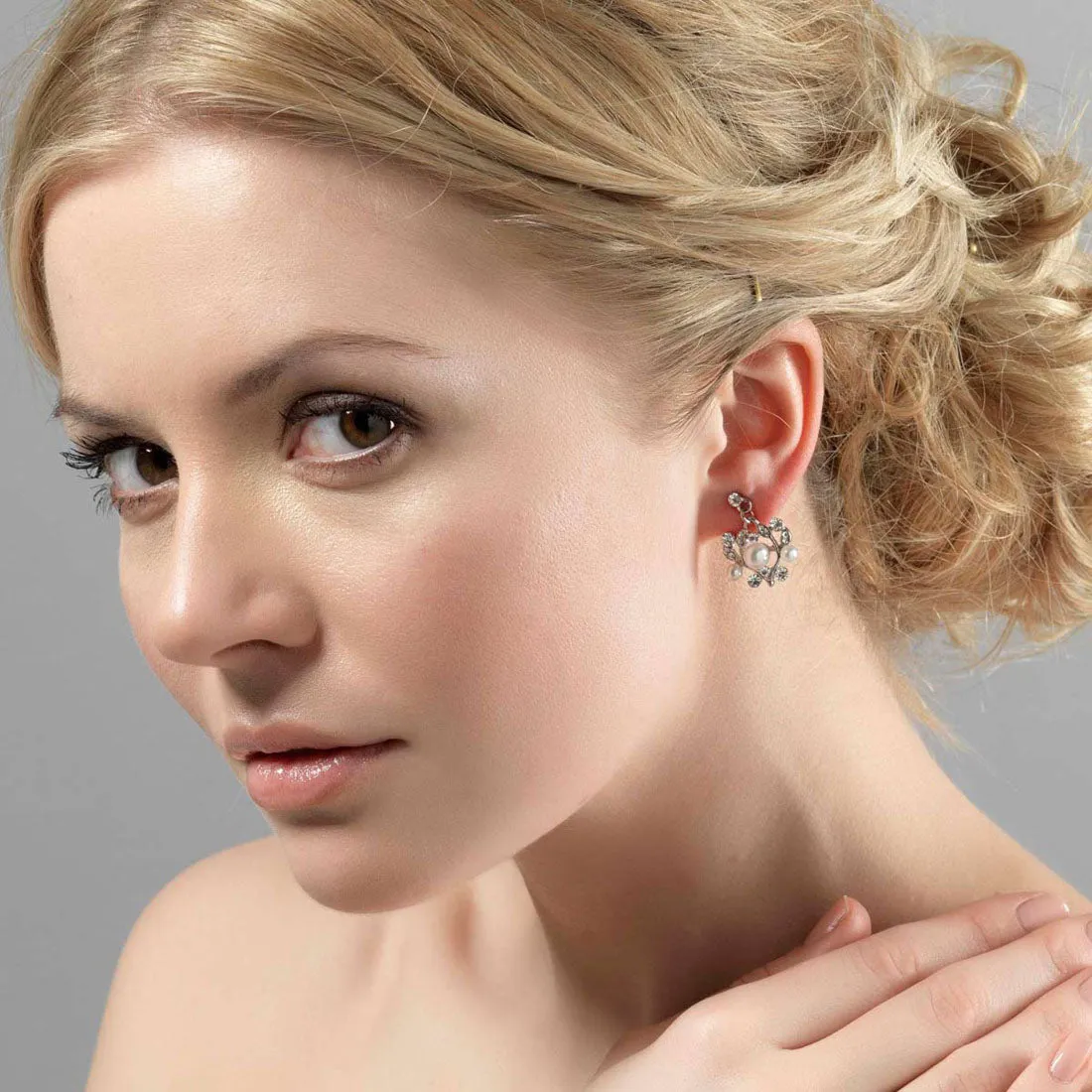 Precious in Pearls Earrings