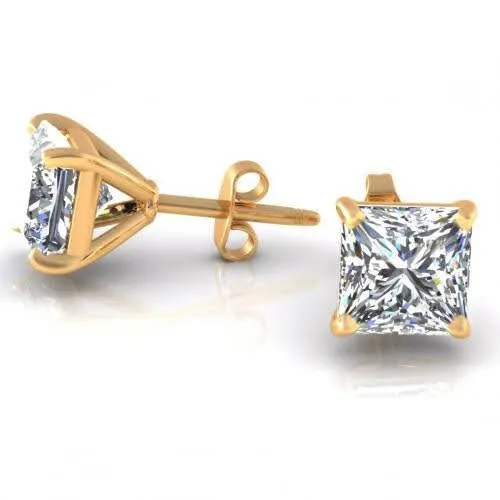Priceless 0.80CT Round Cut Diamond Stud Earrings in 14KT Yellow Gold