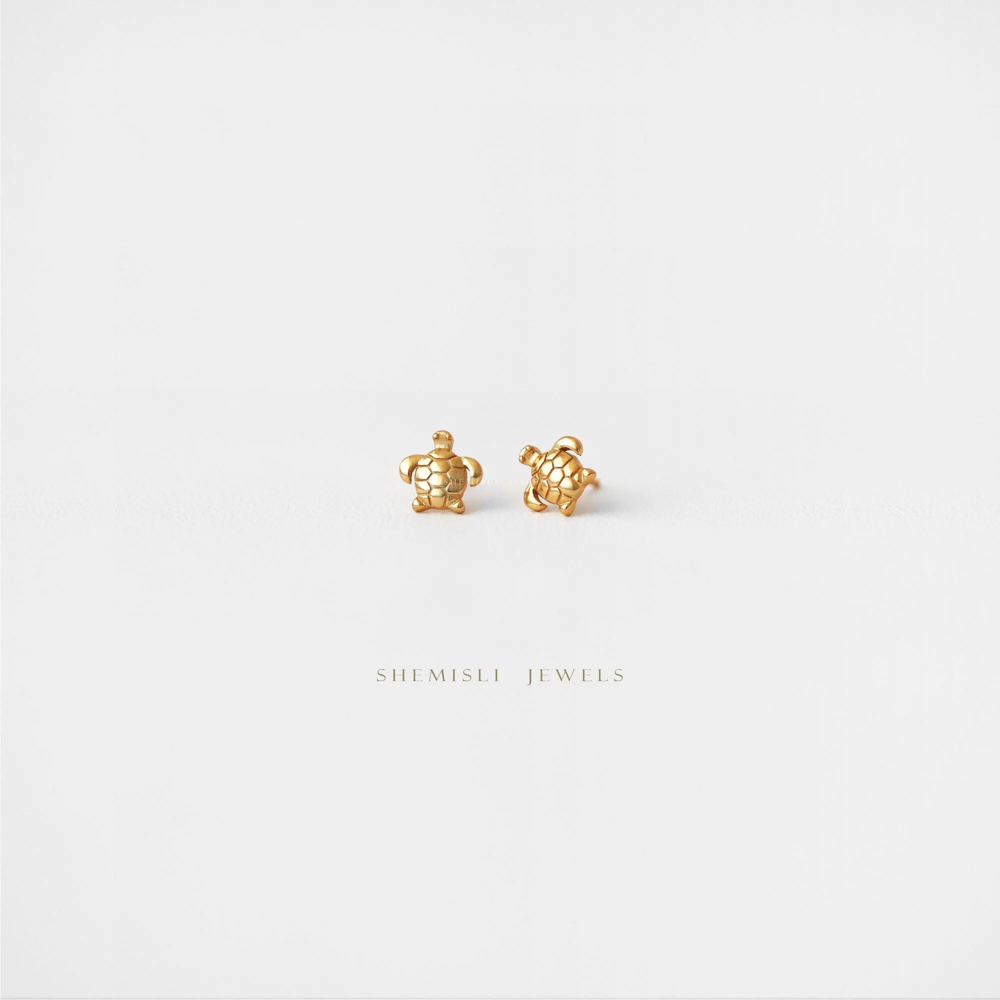 Tiny Sea Turtle Stud Earrings, Unisex, Gold, Silver SHEMISLI - SS159