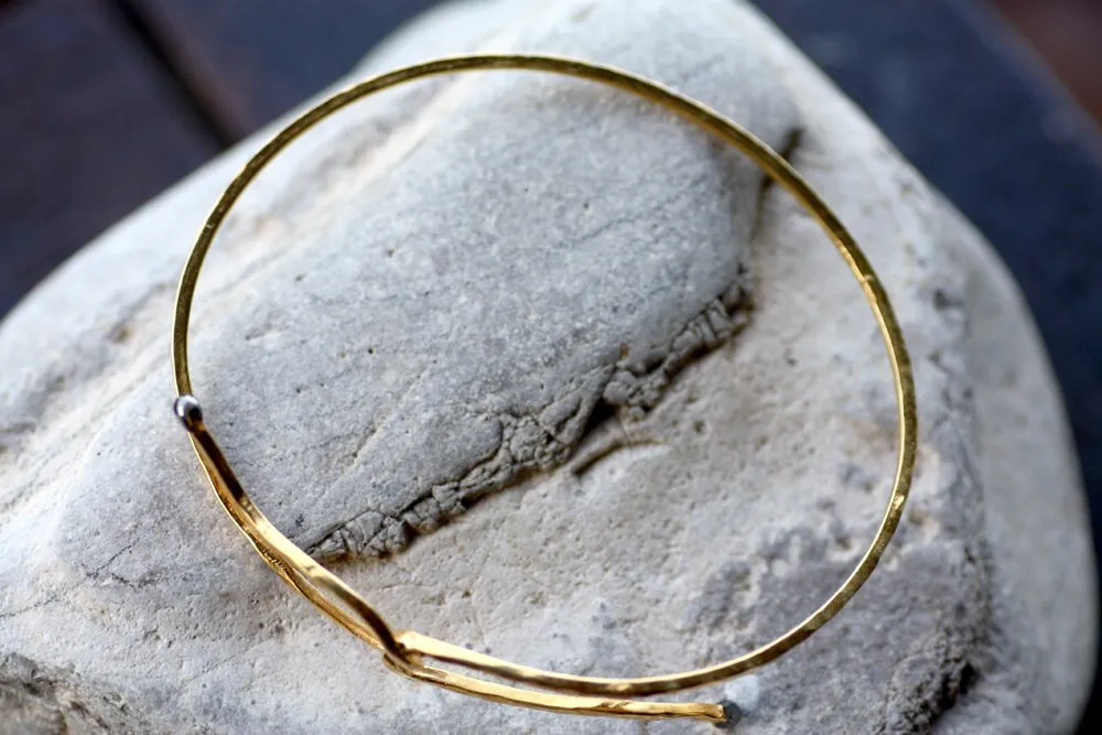 Yellow gold plated Sterling Silver wire bangle